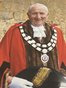 Cllr Mike Heslop-Mullens Mayor 2022-2023